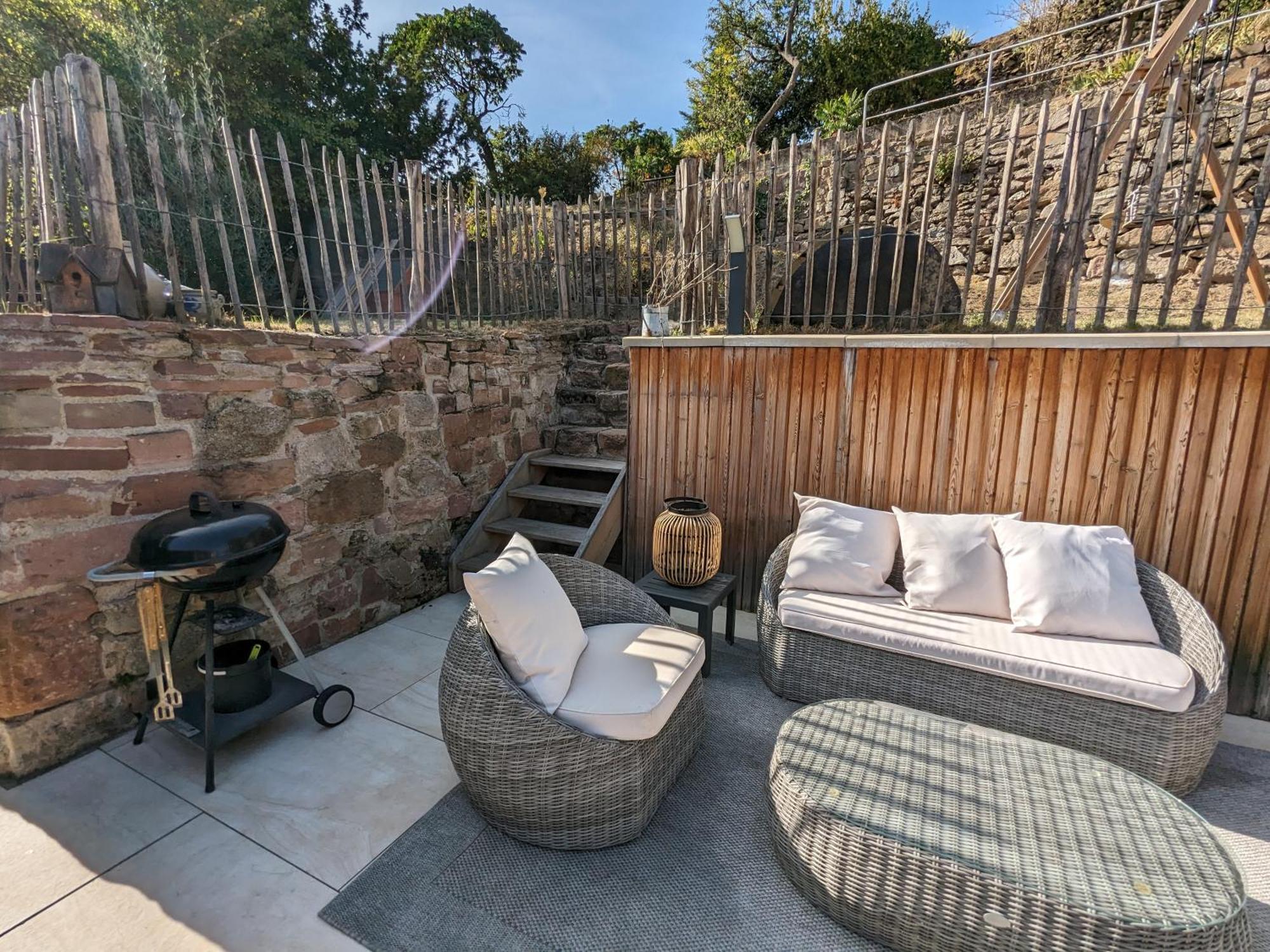 Holiday home Le Avec Terrasse Et Piscine *